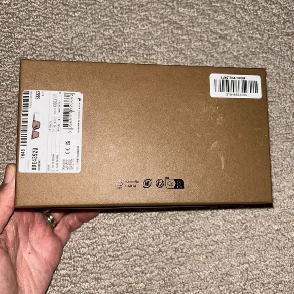 BURBERRY SUNGLASS - Picture 9 of 14